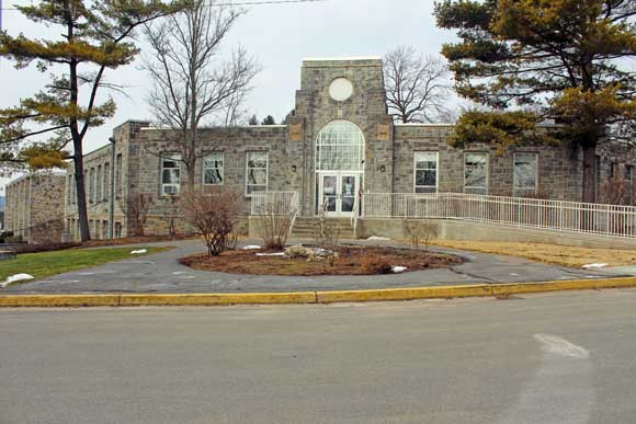 A outdoor photo of New Story School State College